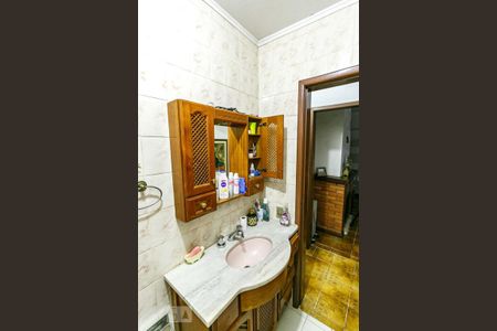Casa à venda com 1000m², 3 quartos e 1 vaga Casa à venda com 1000m², 3 quartos e 1 vagaBanheiro Social