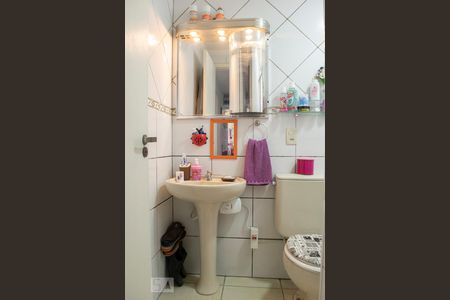 Apartamento à venda com 52m², 2 quartos e 1 vaga Apartamento à venda com 52m², 2 quartos e 1 vagaBANHEIRO