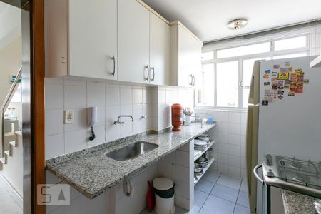 Apartamento para alugar com 160m², 3 quartos e 3 vagas Apartamento para alugar com 160m², 3 quartos e 3 vagasCozinha