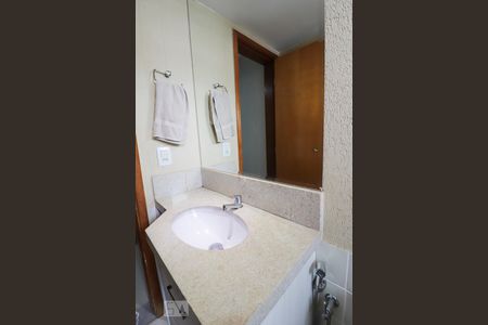 Apartamento para alugar com 88m², 2 quartos e 2 vagas Apartamento para alugar com 88m², 2 quartos e 2 vagasBanheiro da suíte 1