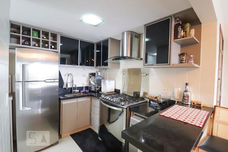 Apartamento para alugar com 88m², 2 quartos e 2 vagas Apartamento para alugar com 88m², 2 quartos e 2 vagasCozinha
