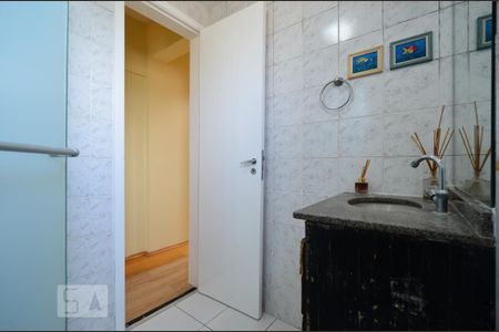 Apartamento à venda com 62m², 2 quartos e 1 vagaBanheiro Social