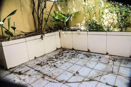 Casa à venda com 122m², 3 quartos e 2 vagas Casa à venda com 122m², 3 quartos e 2 vagasQuintal