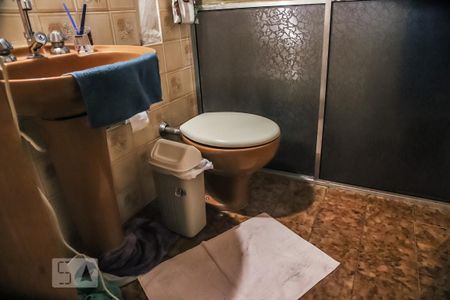 Casa à venda com 122m², 3 quartos e 2 vagas Casa à venda com 122m², 3 quartos e 2 vagasBanheiro 2