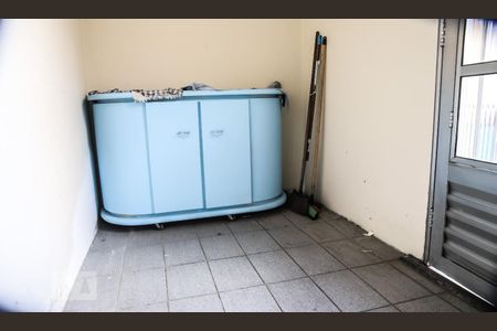 Casa à venda com 122m², 3 quartos e 2 vagas Casa à venda com 122m², 3 quartos e 2 vagasLavanderia