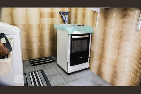 Casa à venda com 122m², 3 quartos e 2 vagas Casa à venda com 122m², 3 quartos e 2 vagasLavanderia