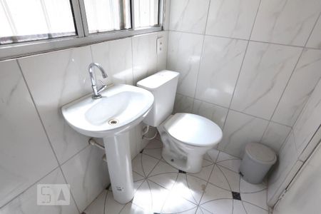 Casa para alugar com 65m², 1 quarto e 1 vagaDetalhe banheiro