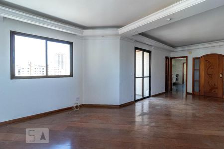Apartamento à venda com 207m², 4 quartos e 4 vagas Apartamento à venda com 207m², 4 quartos e 4 vagasSala de Estar