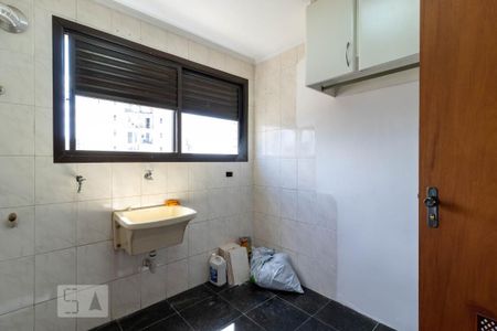 Apartamento à venda com 207m², 4 quartos e 4 vagas Apartamento à venda com 207m², 4 quartos e 4 vagasÁrea de Serviço