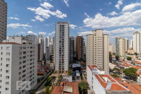 Apartamento à venda com 207m², 4 quartos e 4 vagas Apartamento à venda com 207m², 4 quartos e 4 vagasVista da Suíte 1