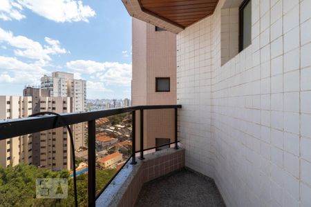 Apartamento à venda com 207m², 4 quartos e 4 vagas Apartamento à venda com 207m², 4 quartos e 4 vagasVaranda da Sala de Estar