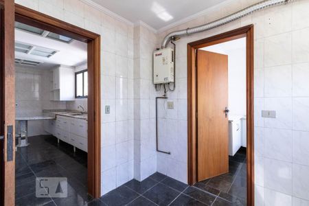 Apartamento à venda com 207m², 4 quartos e 4 vagas Apartamento à venda com 207m², 4 quartos e 4 vagasÁrea de Serviço