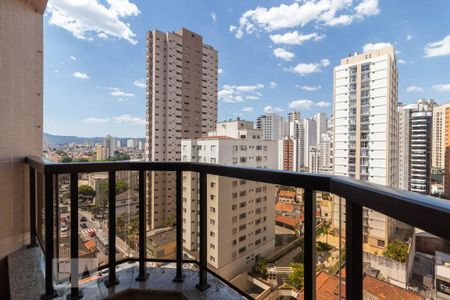 Apartamento à venda com 207m², 4 quartos e 4 vagas Apartamento à venda com 207m², 4 quartos e 4 vagasVaranda do Quarto 1