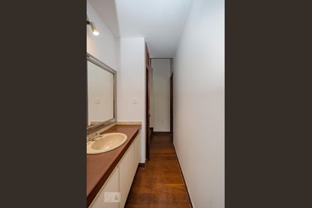 Casa à venda com 500m², 4 quartos e 3 vagasLavabo