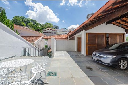 Casa à venda com 500m², 4 quartos e 3 vagasÁrea Externa - garagem