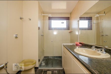 Casa à venda com 500m², 4 quartos e 3 vagasBanheiro Social