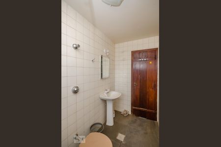 Casa à venda com 500m², 4 quartos e 3 vagasBanheiro de Serviço