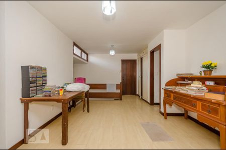 Casa à venda com 500m², 4 quartos e 3 vagassala piso 2