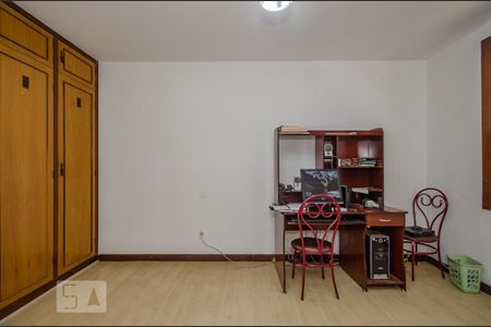 Casa à venda com 500m², 4 quartos e 3 vagasQuarto 4