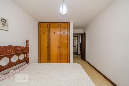 Casa à venda com 500m², 4 quartos e 3 vagasSuíte 2