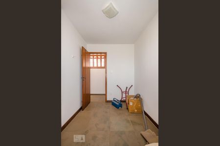 Casa à venda com 500m², 4 quartos e 3 vagasQuarto de Serviço 1