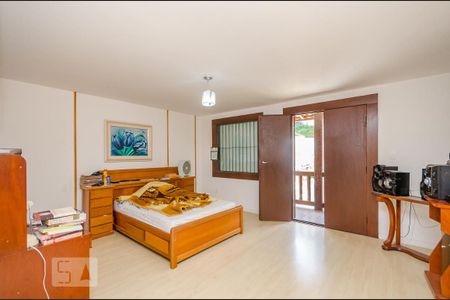 Casa à venda com 500m², 4 quartos e 3 vagasSuíte master