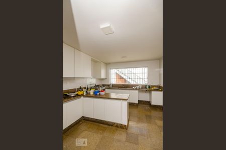 Casa à venda com 500m², 4 quartos e 3 vagasCozinha