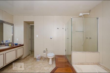 Casa à venda com 500m², 4 quartos e 3 vagasBanheiro Suíte master