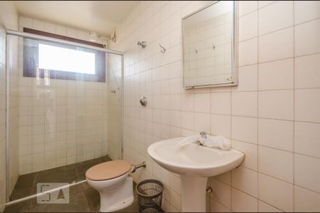 Casa à venda com 500m², 4 quartos e 3 vagasBanheiro de Serviço