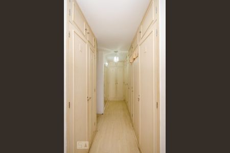 Casa à venda com 500m², 4 quartos e 3 vagasSuíte master