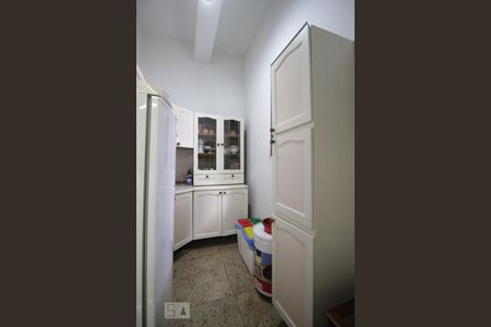 Casa à venda com 750m², 4 quartos e 6 vagasDespensa