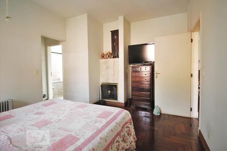 Casa à venda com 750m², 4 quartos e 6 vagasCloset da suíte 3