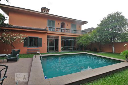 Casa à venda com 750m², 4 quartos e 6 vagasÁrea Externa