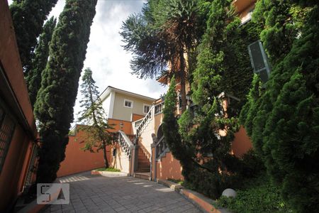 Casa à venda com 750m², 4 quartos e 6 vagasÁrea Externa