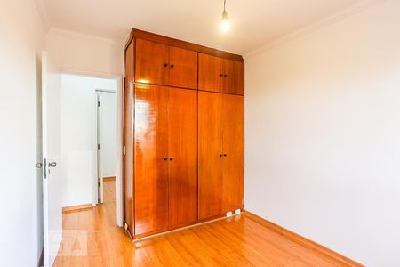 Quarto 1 de apartamento para alugar com 2 quartos, 72m² em Jardim Pinheiros, São Paulo