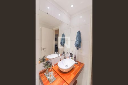 Apartamento à venda com 197m², 4 quartos e 2 vagasBanheiro