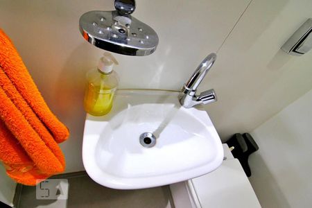 Apartamento à venda com 195m², 4 quartos e 4 vagasBanheiro de Serviço