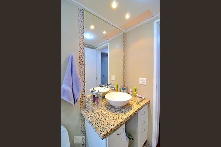 Apartamento à venda com 195m², 4 quartos e 4 vagasBanheiro da Suíte 3