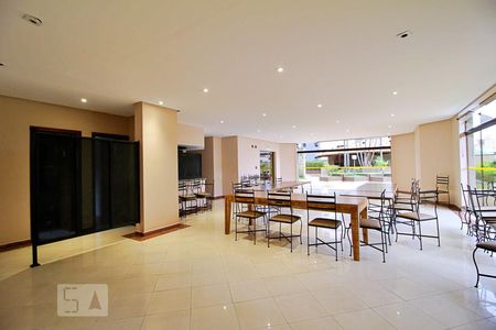 Apartamento à venda com 195m², 4 quartos e 4 vagasSalão de Festas