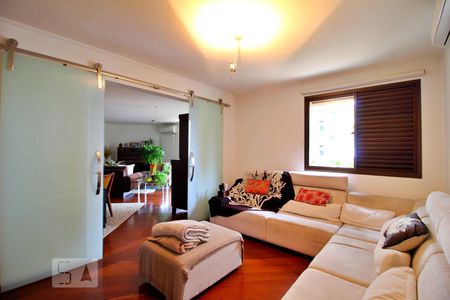 Apartamento à venda com 195m², 4 quartos e 4 vagasQuarto 4