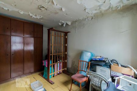 Casa à venda com 114m², 5 quartos e 4 vagas Casa à venda com 114m², 5 quartos e 4 vagasQuarto 3