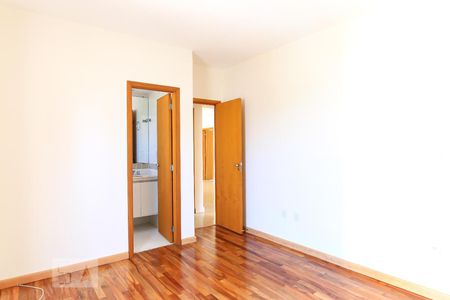 Apartamento para alugar com 90m², 3 quartos e 2 vagasSuíte