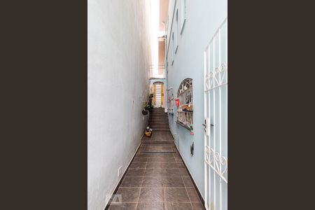 Casa à venda com 168m², 3 quartos e 3 vagas Casa à venda com 168m², 3 quartos e 3 vagasQuintal - Corredor