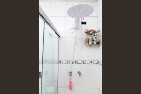 Casa à venda com 168m², 3 quartos e 3 vagas Casa à venda com 168m², 3 quartos e 3 vagasBanheiro da Suíte