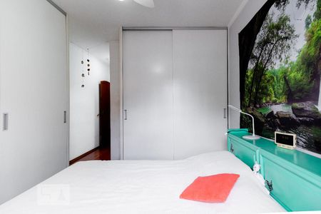 Casa à venda com 168m², 3 quartos e 3 vagas Casa à venda com 168m², 3 quartos e 3 vagasSuíte