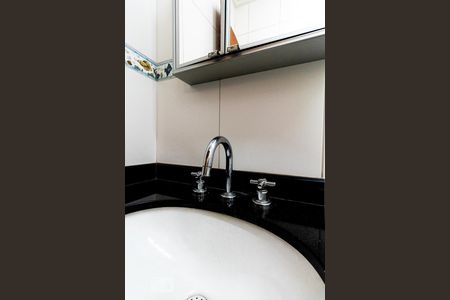 Casa à venda com 168m², 3 quartos e 3 vagas Casa à venda com 168m², 3 quartos e 3 vagasBanheiro