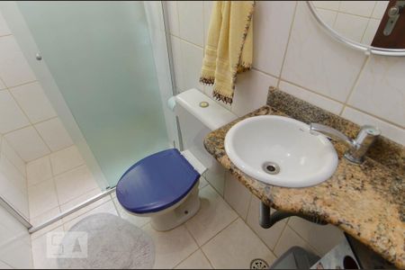 Casa à venda com 150m², 3 quartos e 4 vagas Casa à venda com 150m², 3 quartos e 4 vagasBanheiro