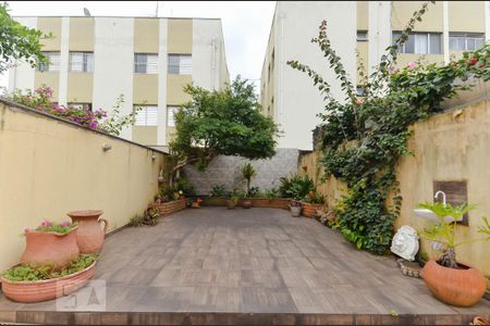 Casa à venda com 150m², 3 quartos e 4 vagas Casa à venda com 150m², 3 quartos e 4 vagasJardim
