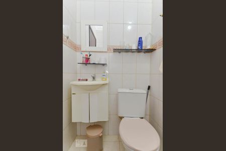 Casa à venda com 150m², 3 quartos e 4 vagas Casa à venda com 150m², 3 quartos e 4 vagasBanheiro da Suíte