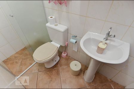 Casa à venda com 150m², 3 quartos e 4 vagas Casa à venda com 150m², 3 quartos e 4 vagasBanheiro de Serviço